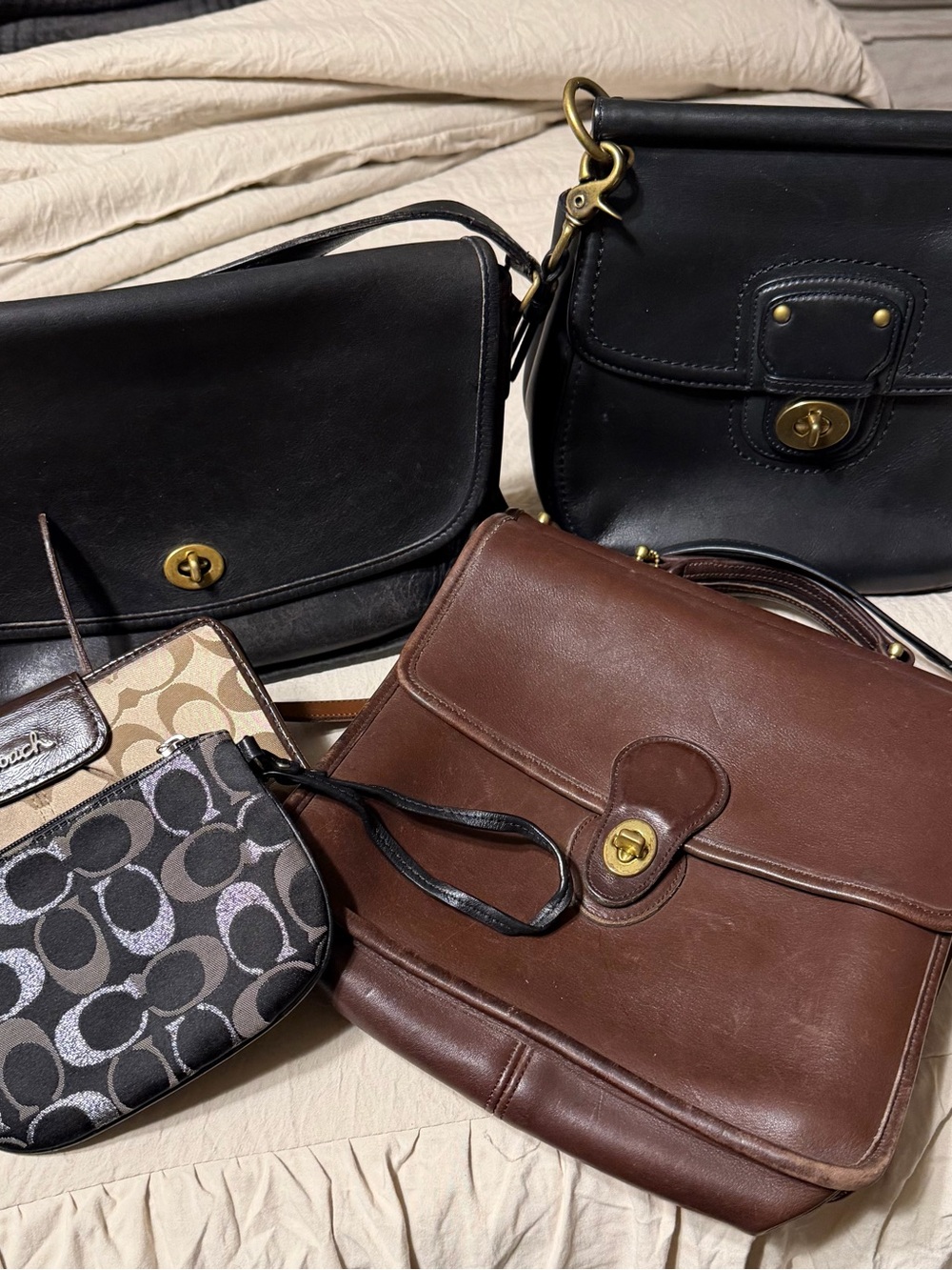Coach lot 3 bags Turn-Lock, Willis, city bag crossbody with Brass Hardware